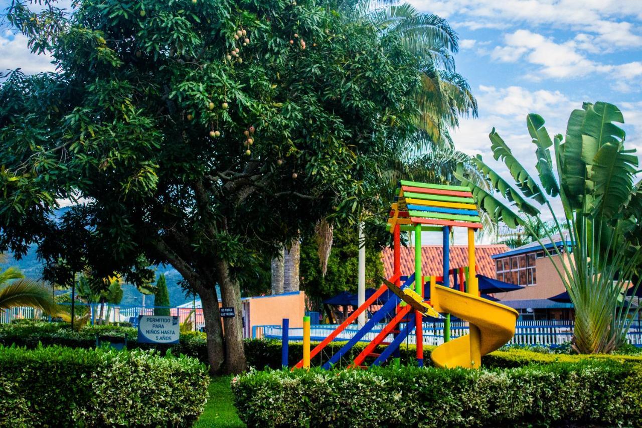 Hotel Chinauta Real المظهر الخارجي الصورة